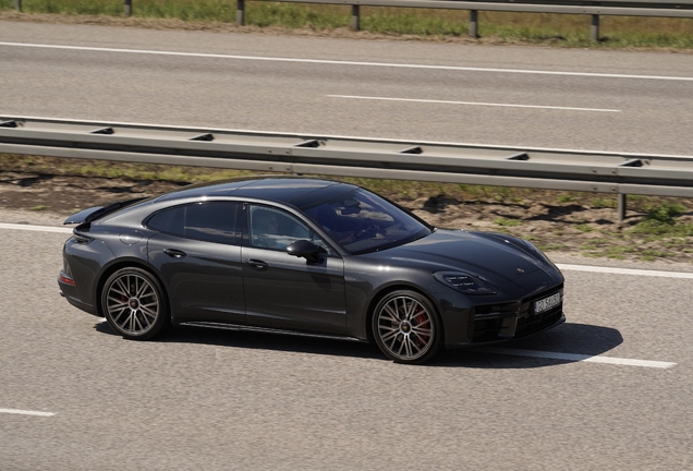 Porsche 972 Panamera GTS MkI