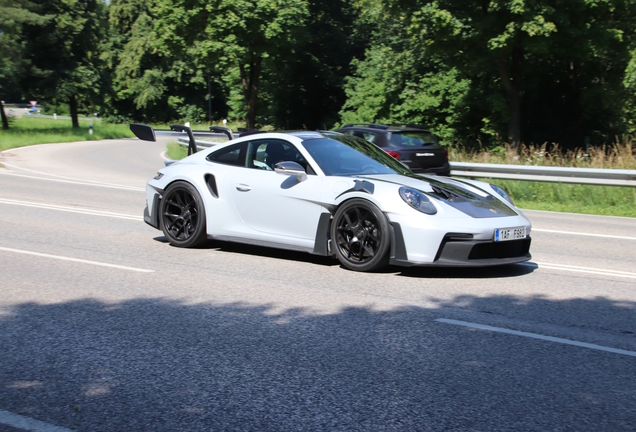 Porsche 992 GT3 RS MkI Weissach Package