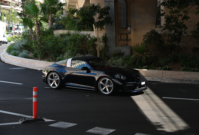 Porsche 992 Targa 4S MkI Heritage Design Edition