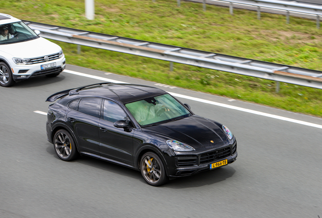 Porsche Cayenne Coupé Turbo S E-Hybrid