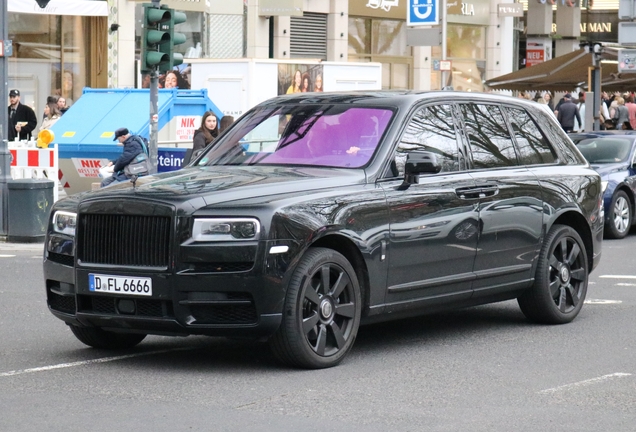 Rolls-Royce Cullinan Black Badge