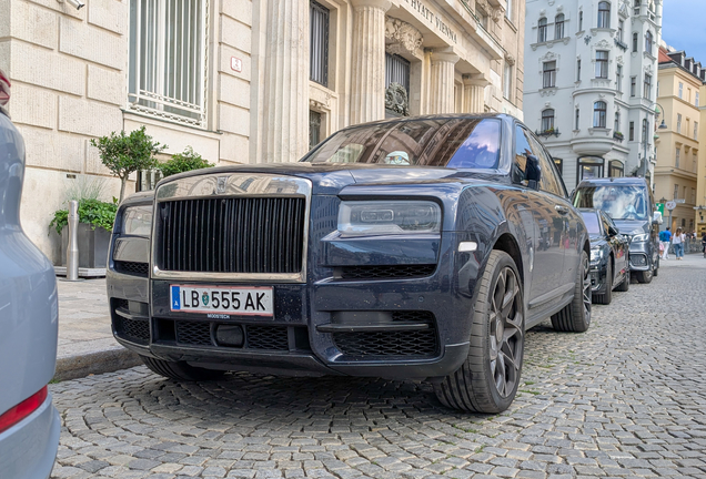 Rolls-Royce Cullinan Frozen Lakes Edition