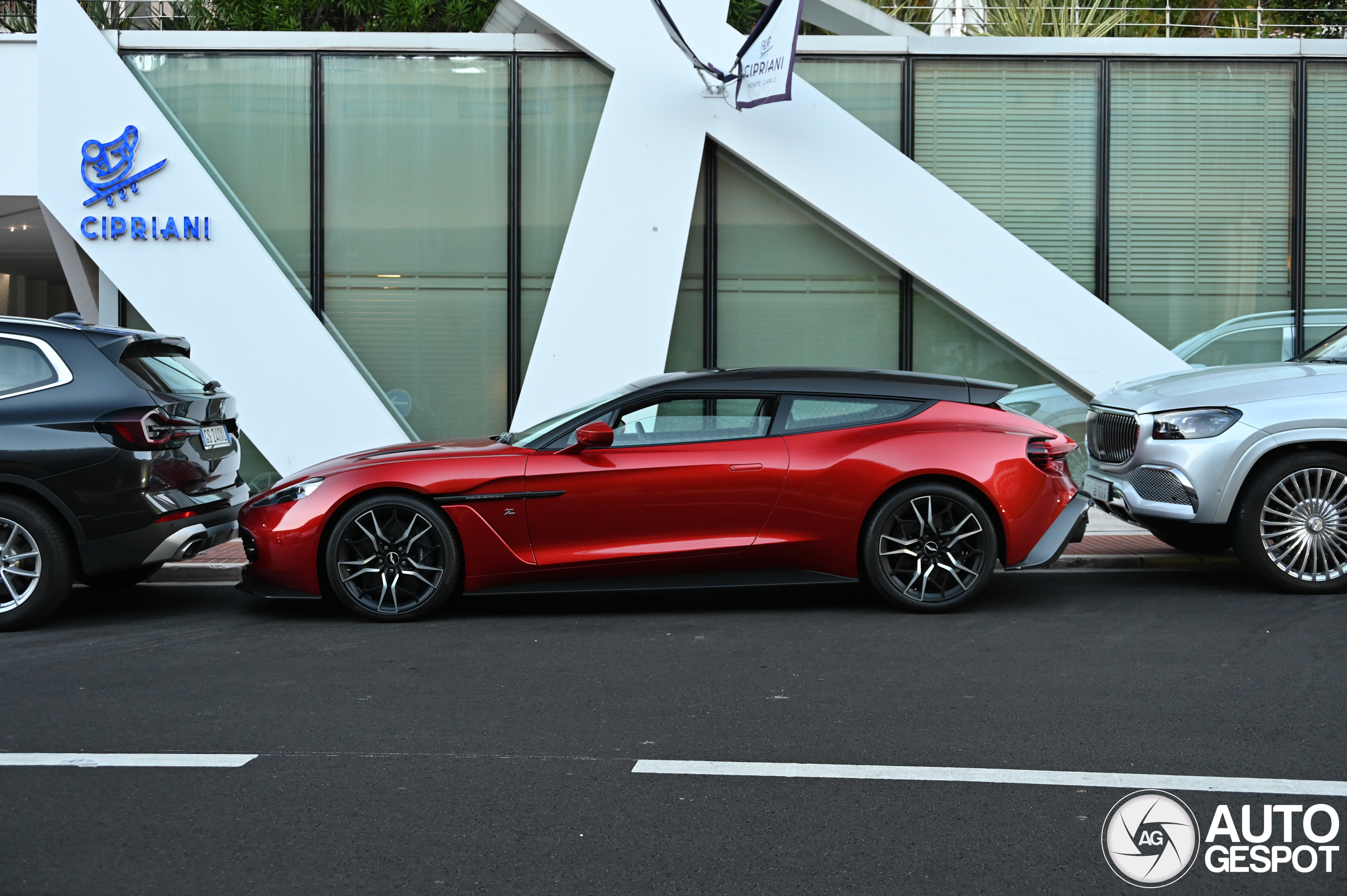 De ultieme stationwagen: Aston Martin Vanquish Zagato in Monaco