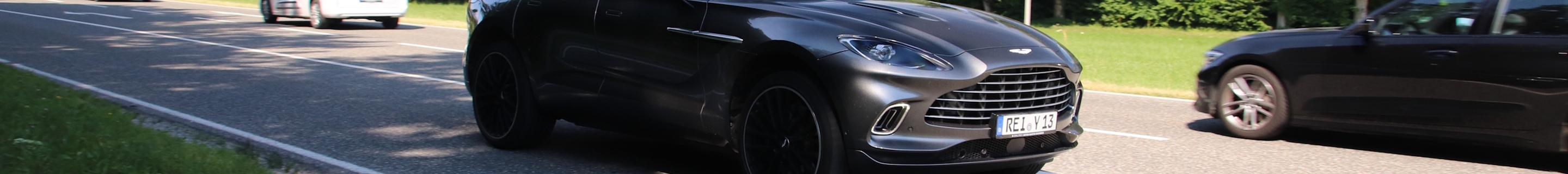 Aston Martin DBX