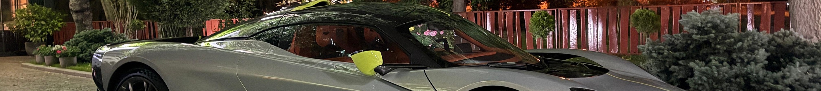 Aston Martin Valhalla