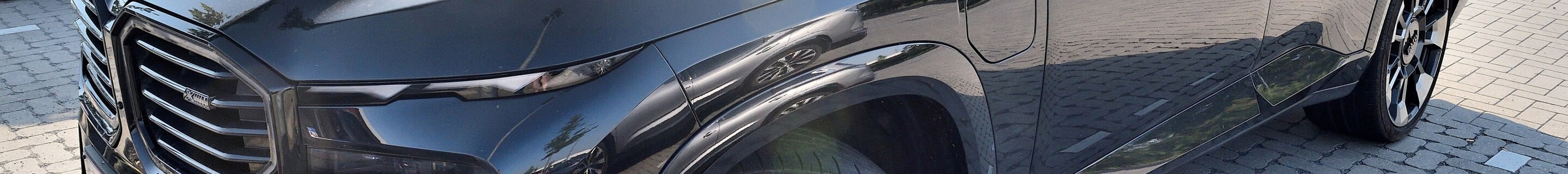 BMW XM G09