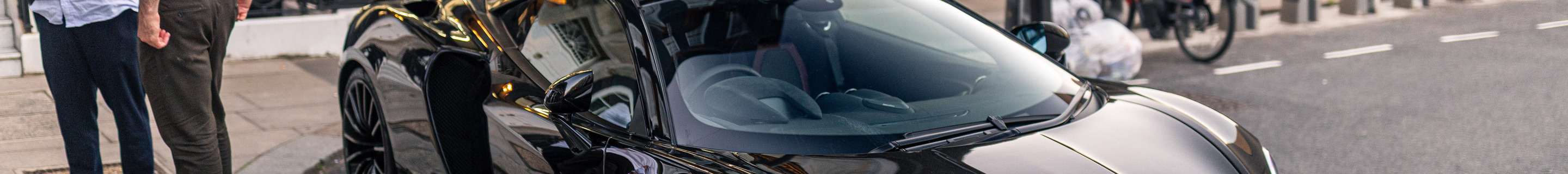 McLaren GT