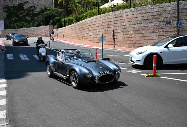AC Cobra 427