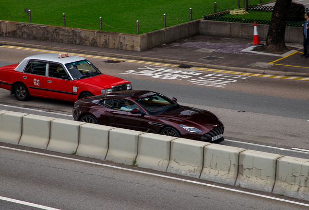 Aston Martin DB11 V8