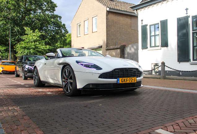 Aston Martin DB11 V8 Volante
