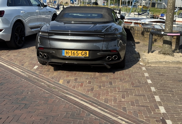 Aston Martin DBS Superleggera Volante