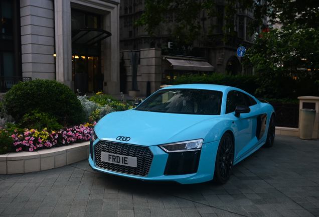 Audi R8 V10 Plus 2015