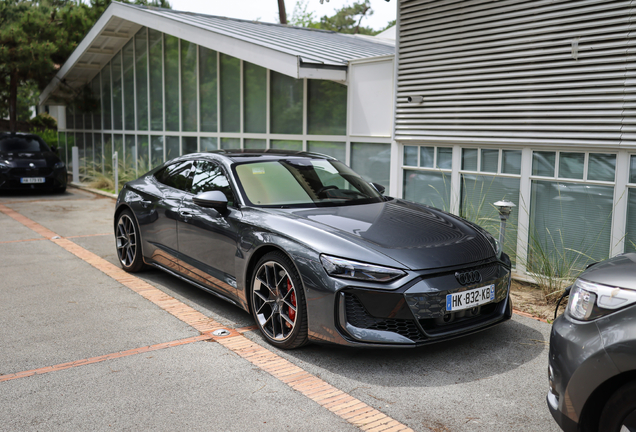 Audi RS E-Tron GT 2025