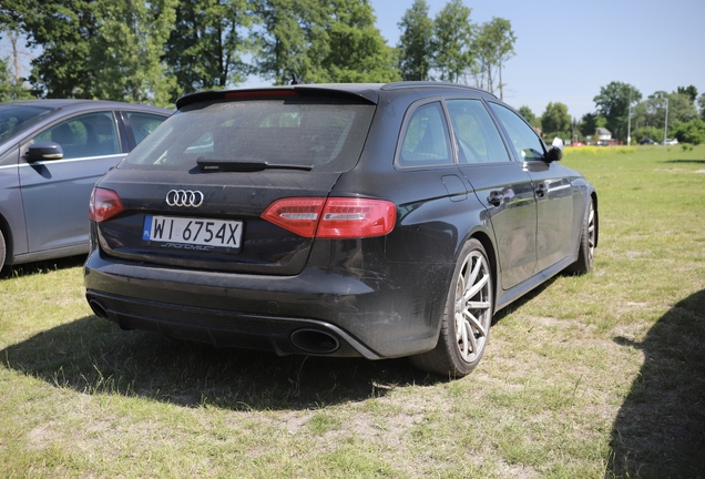 Audi RS4 Avant B8
