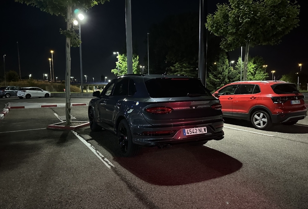 Bentley Bentayga Azure