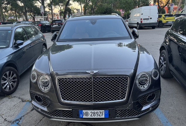 Bentley Bentayga Hybrid