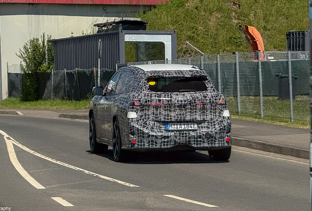 BMW iX3 M
