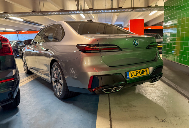 BMW M760e xDrive