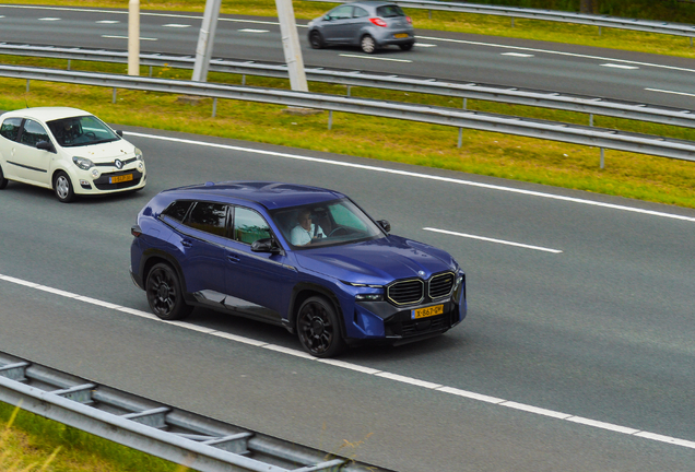 BMW XM G09