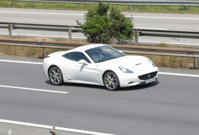 Ferrari California