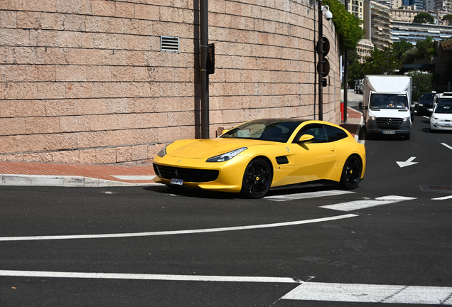 Ferrari GTC4Lusso