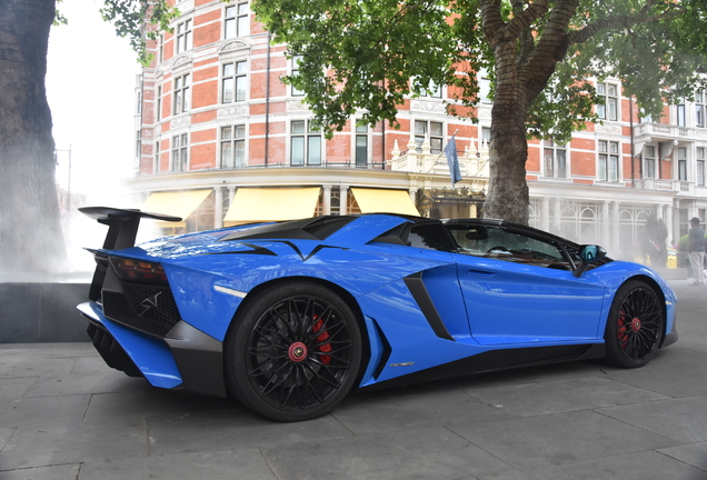 Lamborghini Aventador LP750-4 SuperVeloce Roadster
