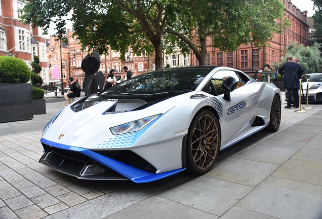 Lamborghini Huracán LP640-2 STO