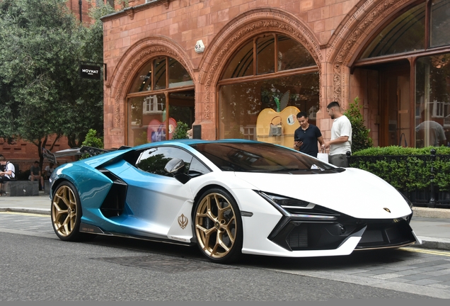 Lamborghini Revuelto