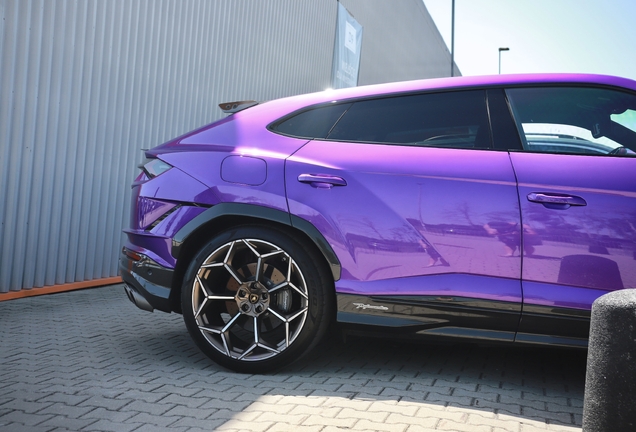 Lamborghini Urus Performante