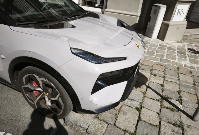 Lotus Eletre