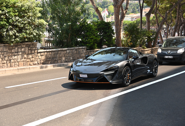 McLaren Artura Spider