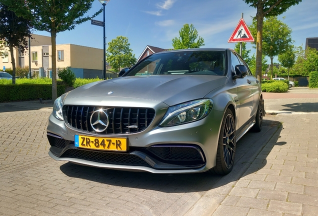 Mercedes-AMG C 63 S W205