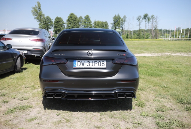 Mercedes-AMG E 63 S W213 2021