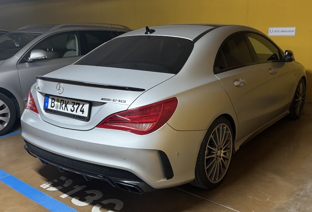 Mercedes-Benz CLA 45 AMG C117