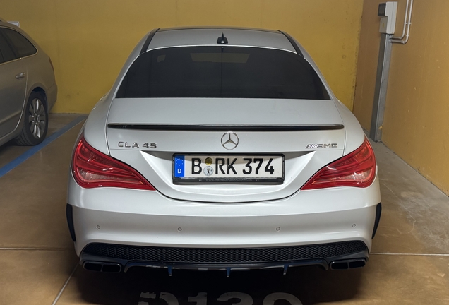Mercedes-Benz CLA 45 AMG C117