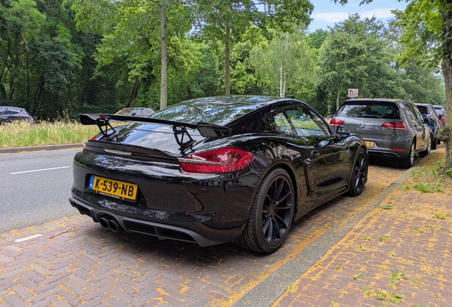 Porsche 981 Cayman GT4