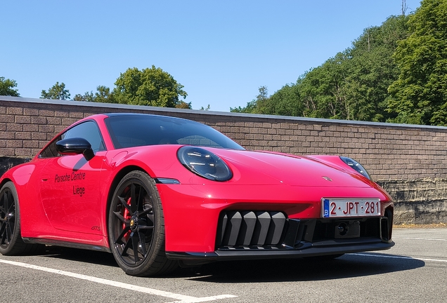 Porsche 992 Carrera 4 GTS MkII
