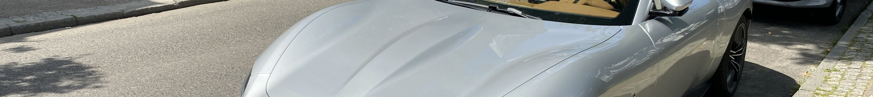Ferrari Roma Spider