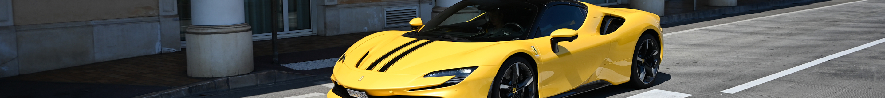 Ferrari SF90 Spider