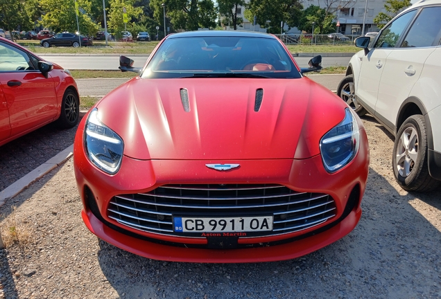 Aston Martin DB12