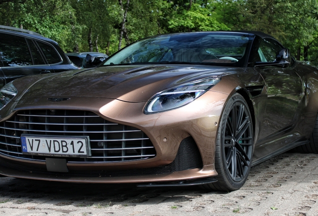 Aston Martin DB12 Volante