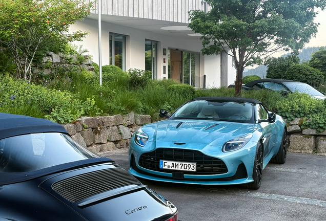 Aston Martin DB12 Volante