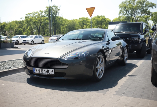 Aston Martin V8 Vantage