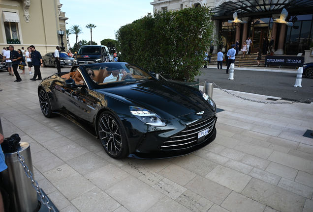 Aston Martin V8 Vantage Roadster 2025