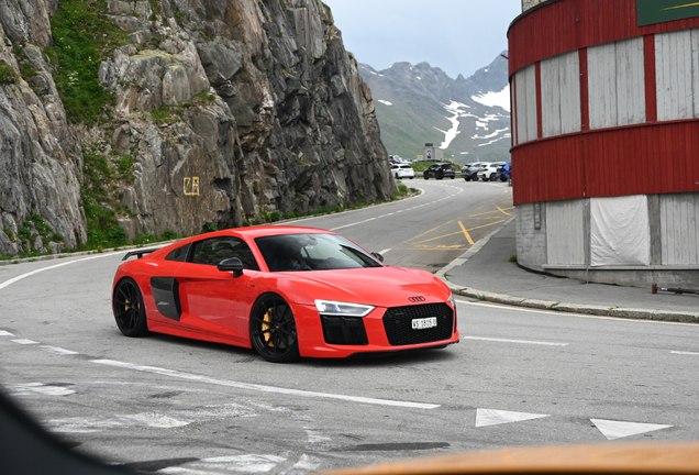 Audi R8 V10 Plus 2015