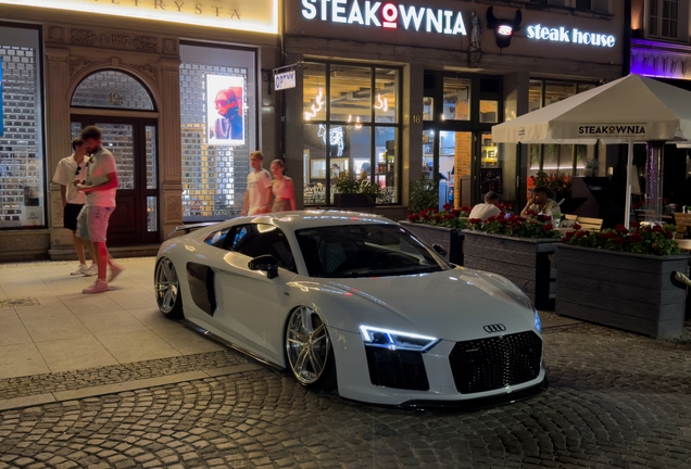 Audi R8 V10 Plus 2015