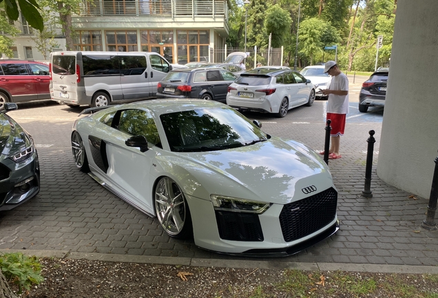 Audi R8 V10 Plus 2015