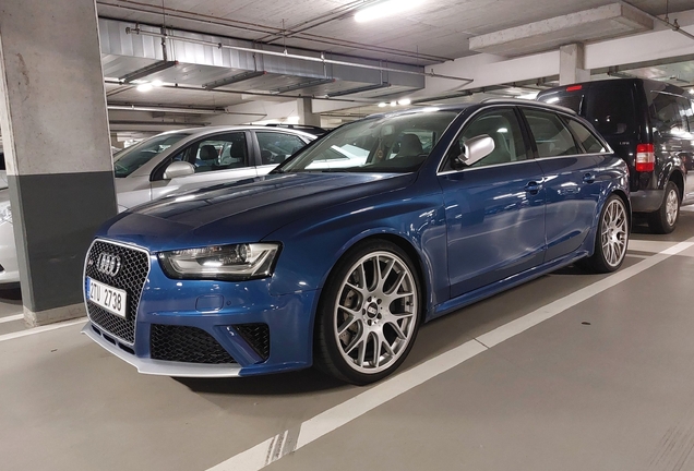 Audi RS4 Avant B8