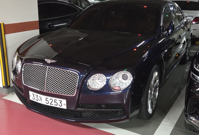 Bentley Flying Spur V8