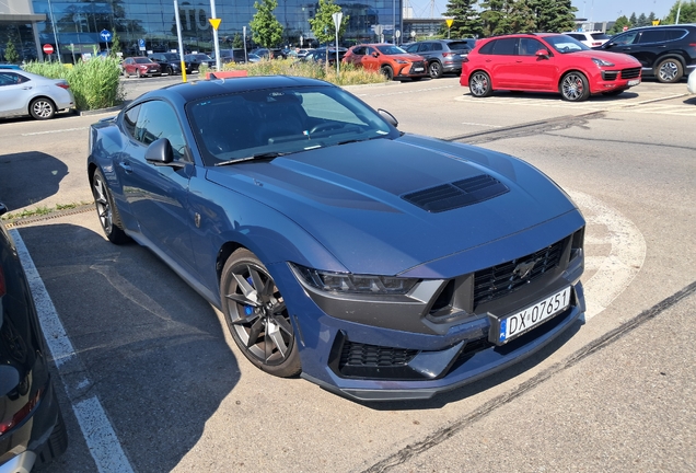 Ford Mustang Dark Horse 2024